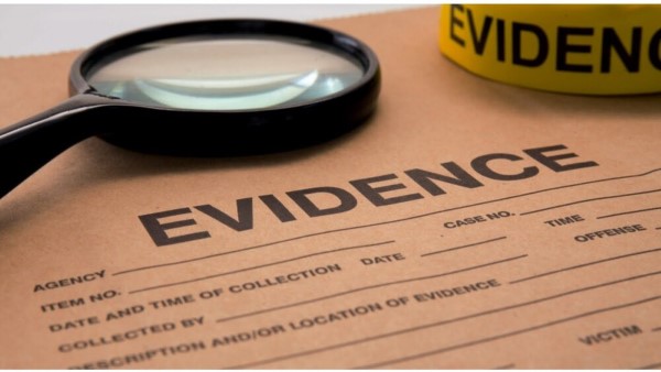Physical Evidence là gì?