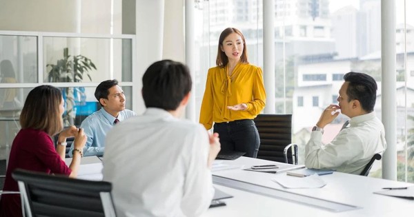Công việc chính của MarCom là xây dựng và triển khai chiến lược truyền thông tiếp thị để nâng cao nhận diện thương hiệu và thúc đẩy doanh số